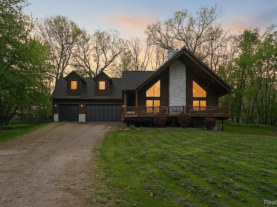 1st image of 3845 Lake Lapeer Dr