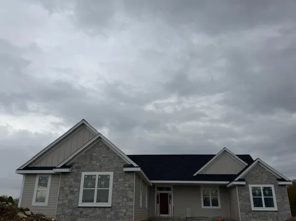 N74W24729 Lauren DRIVE, Sussex, WI 53089