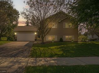 16467 Griffon Trl, Lakeville, MN 55044