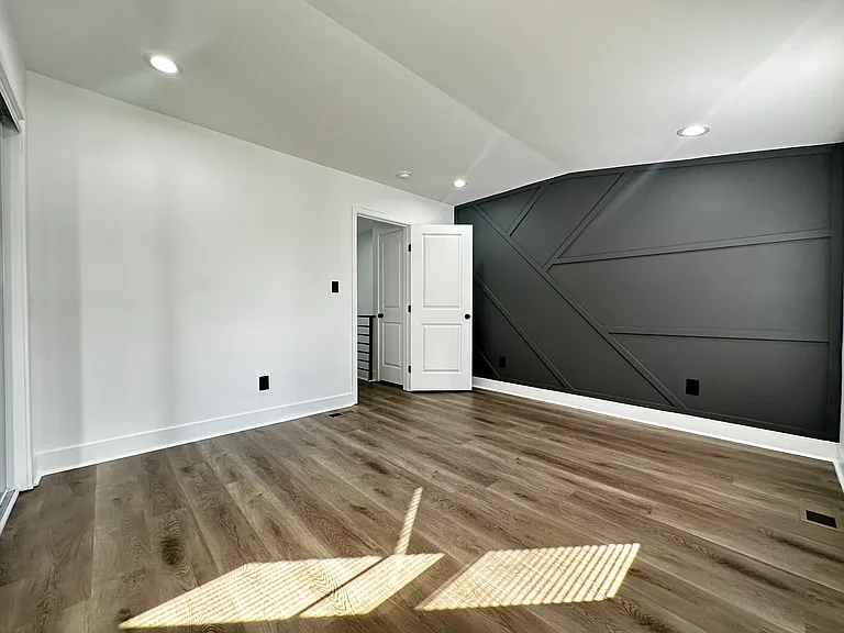 1015 S 6th St #2 — Photo 13