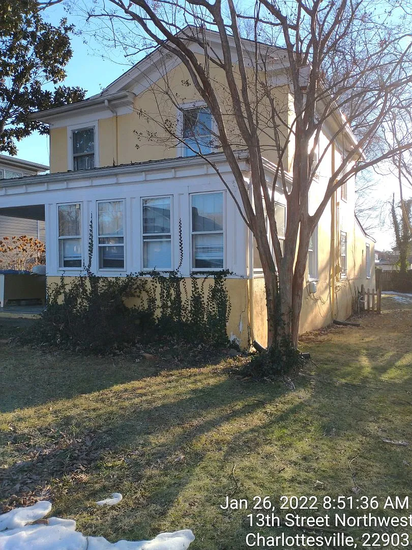 Heart Of Uva 13th St 4 Br, 2.5 Bath / Shared Housing — Photo 1