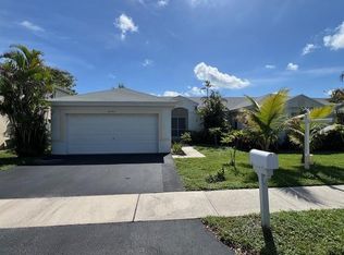 4020 SW 72nd Way, Davie, FL 33314