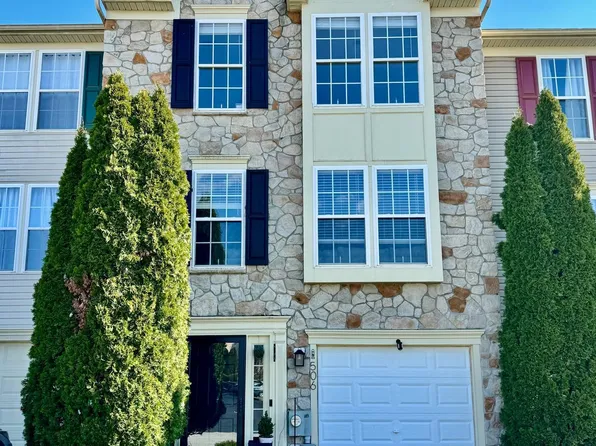 506 Broad Meadow Dr, Parkesburg, PA 19365