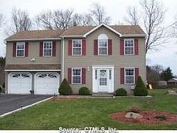 Home for Sale in Naugatuck, Connecticut $279,900
