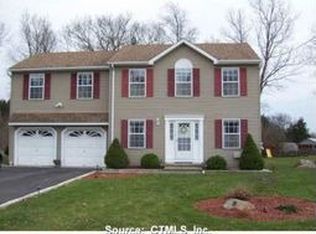 38 Tracey Ann Ct, Naugatuck, CT 06770