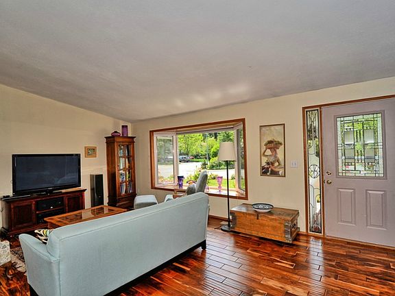 3rd image of 14218 NE 67th Ct