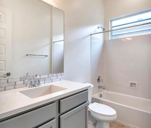 5th image of 2633 W Moura Dr