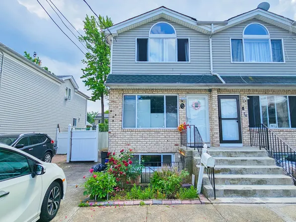 72 Confederation Pl, Staten Island, NY 10303