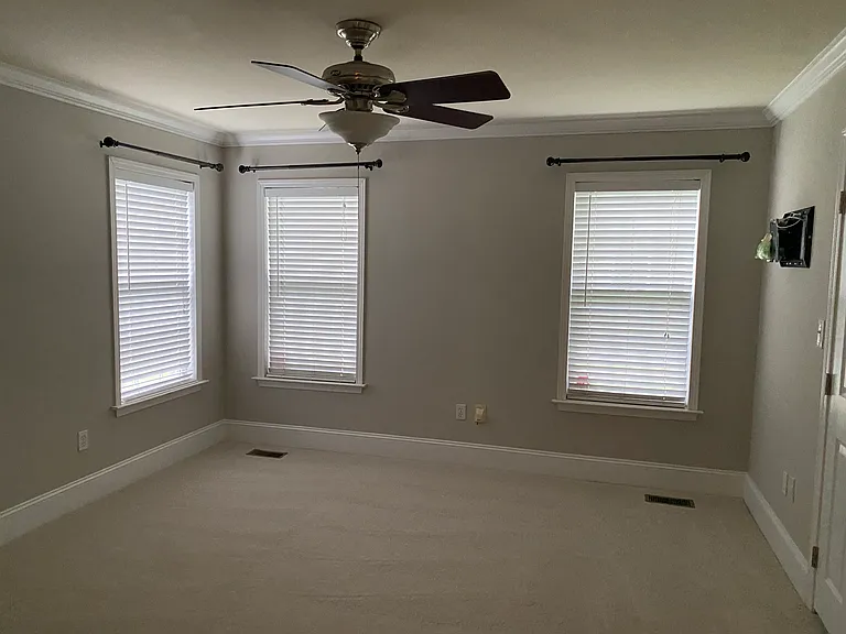 1323 Carolyn Dr — Photo 22