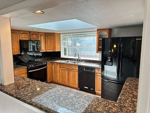 4th image of 11901 SE 91st St