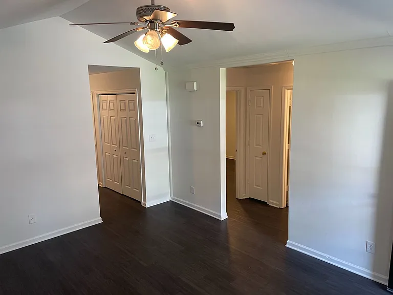 913 Tennyson Dr — Photo 23