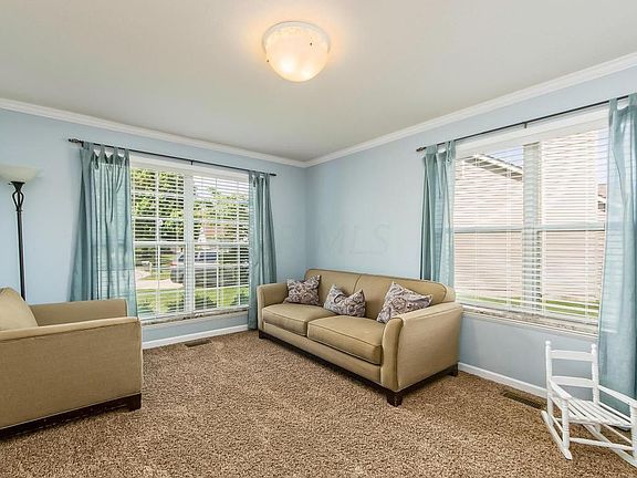 3rd image of 2 Glengary Dr
