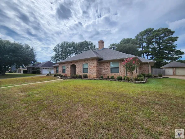 411 Whippoorwill Ln, Wake Village, TX 75501