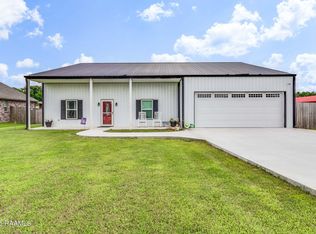 1834 E Bridge St, Breaux Bridge, LA 70517