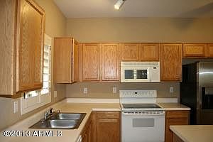4th image of 2725 E Schiliro Cir