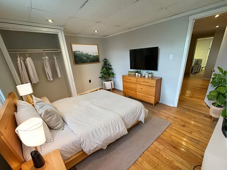 2980 Richmond St #2R — Photo 8
