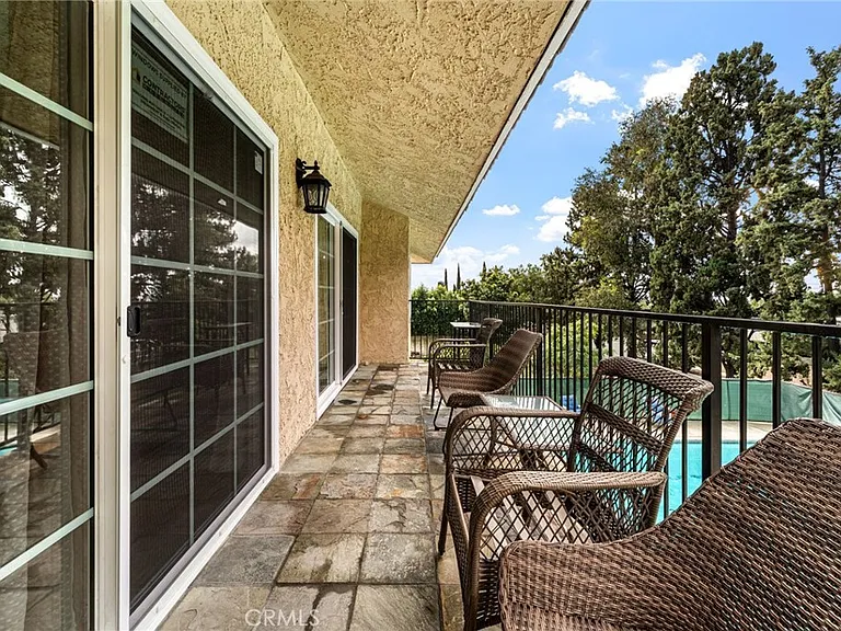 1236 E Sierra Madre Ave — Photo 38