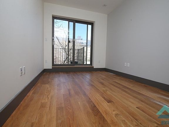 3rd image of 774 Classon Ave APT 03R