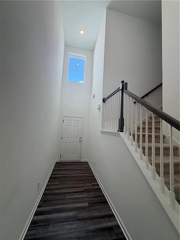 3 bed, 2.5 bath, 1900 sqft, $2,750 — Photo 3