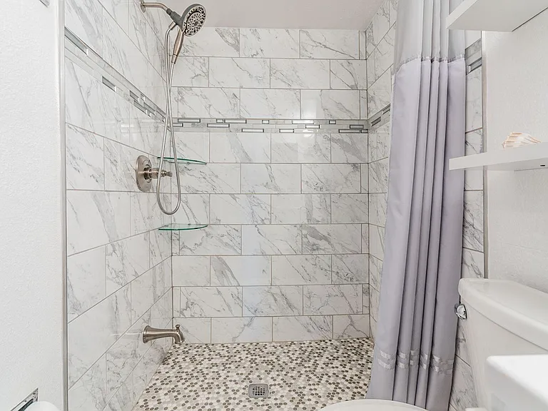 2525 W Bay Dr #B44 — Photo 22