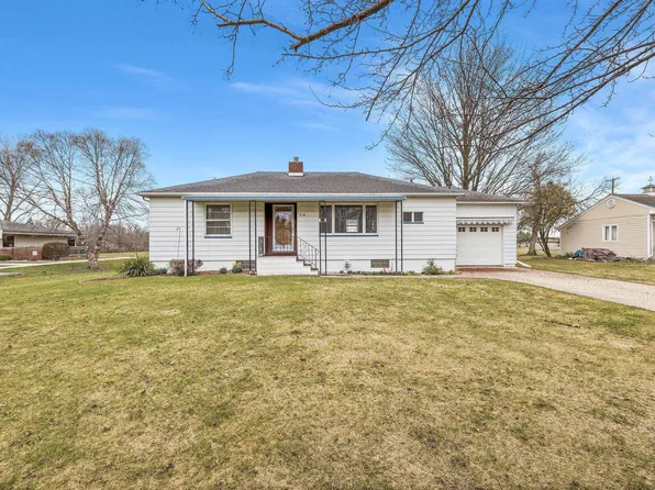 814 W Midland Rd, Auburn, MI 48611