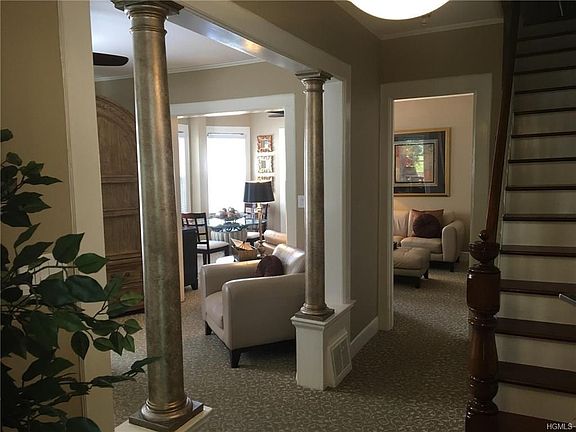 4th image of 7 Dusenbury Pl