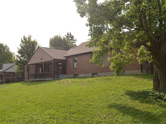 3rd image of 1589 Bartley Rd