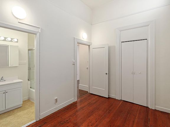 5th image of 2528 Washington St #3