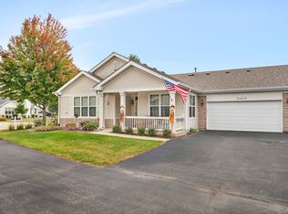 21476 Mays Lake Ct, Crest Hill, IL 60403