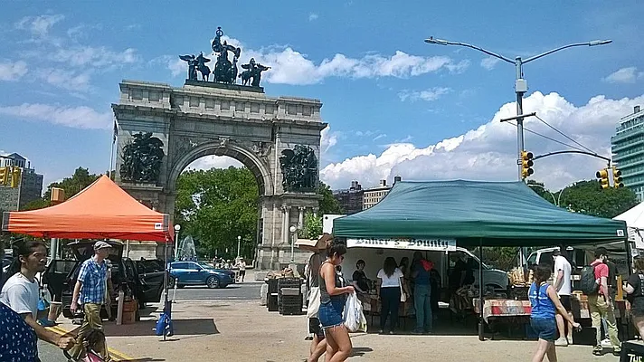 Rented by Voro, LLC | media 50