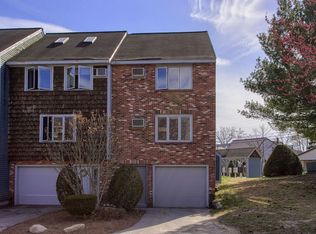 220 Valley West Way, Manchester, NH 03102