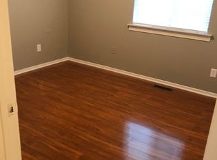 791 Woods Ct, Walled Lake, MI 48390