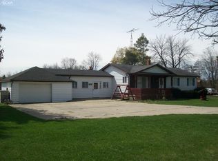 8050 E Richfield Rd, Davison, MI 48423