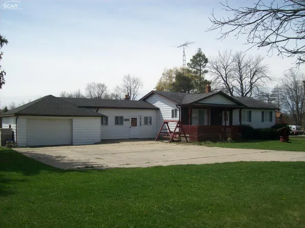 8050 E Richfield Rd, Davison, MI 48423