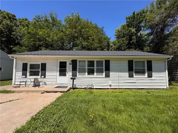2414 NE Pursell Rd, Kansas City, MO 64118