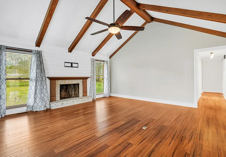 365 Bell Factory Rd — Photo 9