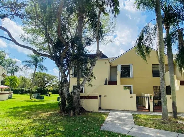 12948 SW 88th Ln #A101, Miami, FL 33186