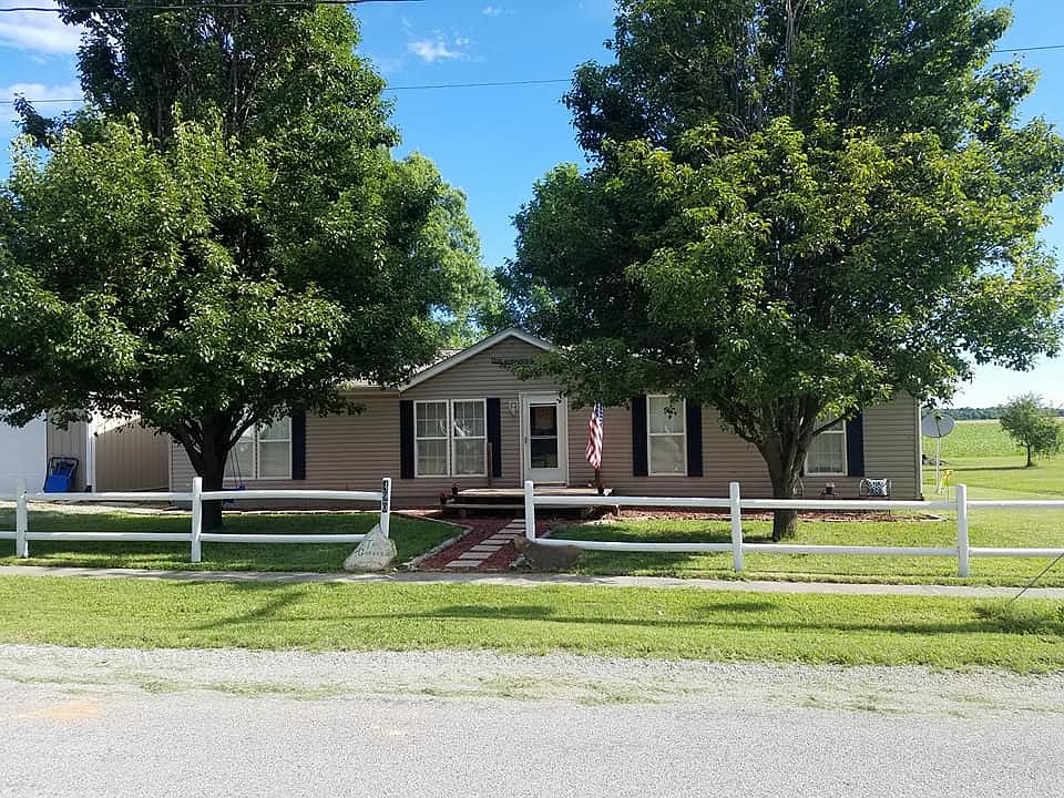 1st image of 490 Bryden Ave
