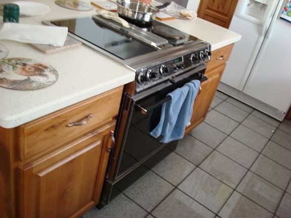 Kitchen island/stove