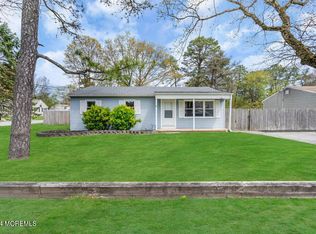 212 Hannibal St, Toms River, NJ