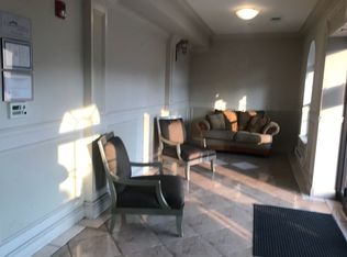 969 South St APT C10, Elizabeth, NJ 07202