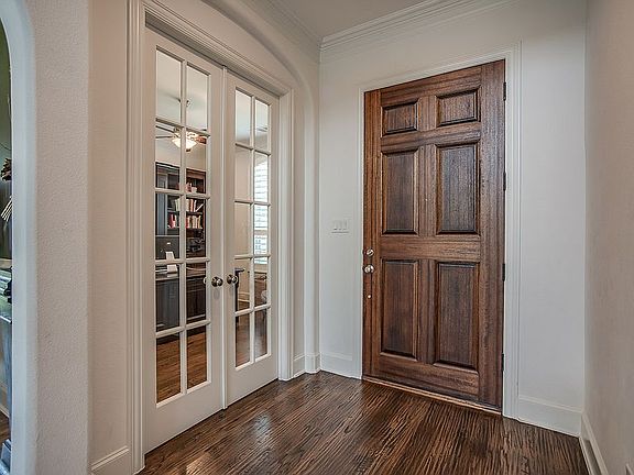 3rd image of 3635 Briar Tree Ln