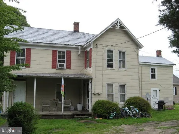 436 Duke St, Tappahannock, VA 22560