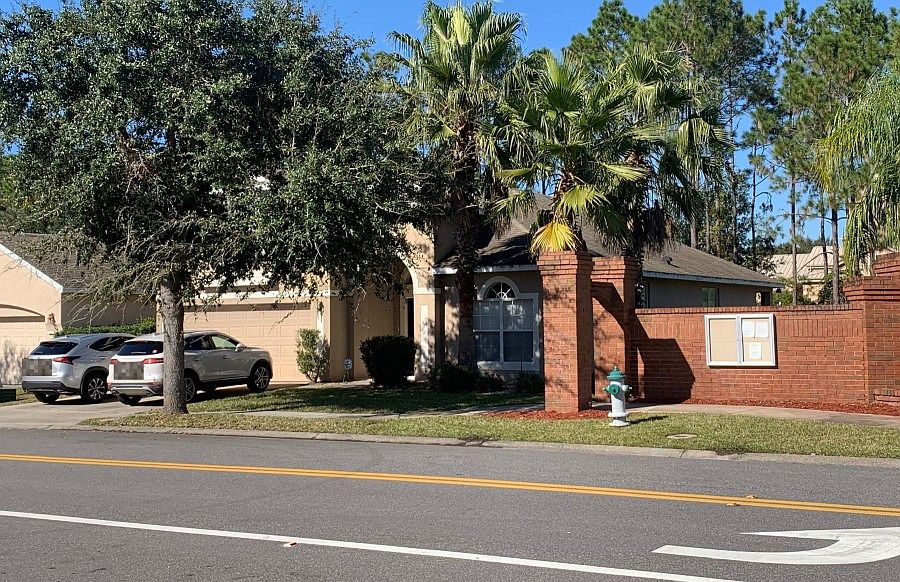 2nd image of 10202 Cinchwood Ln