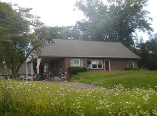 244 S Pleasant View Rd, Pottstown, PA 19464