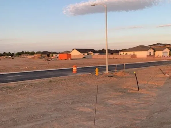 715 Ruby St, Carlsbad, NM 88220