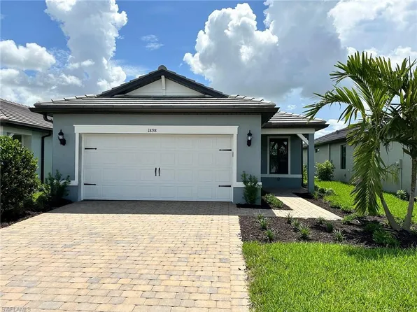 1898 Mesa LN, NAPLES, FL 34120