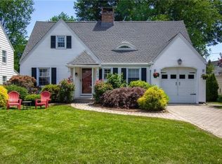 126 Robin Rd, West Hartford, CT 06119