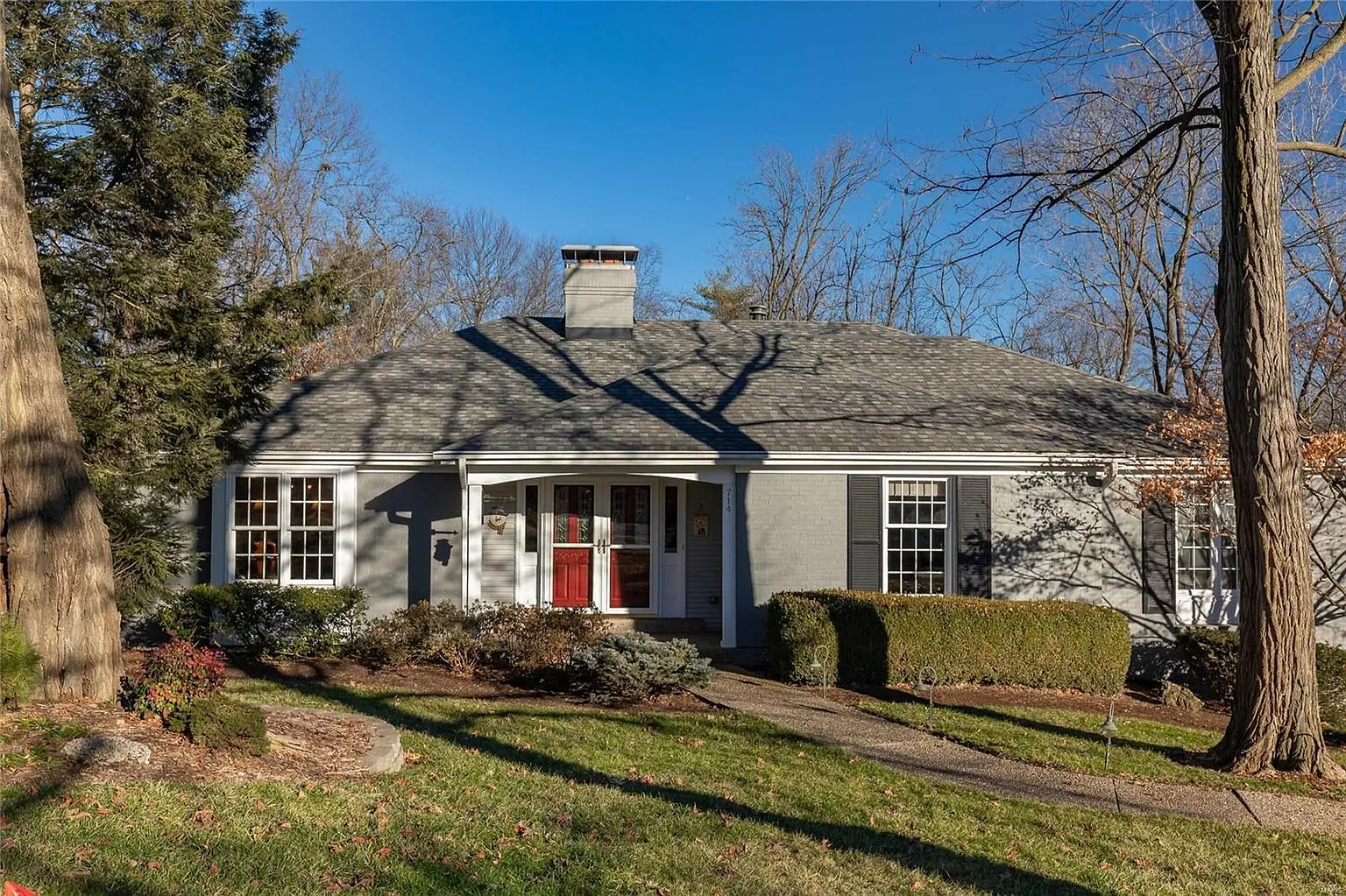 714 Briarfarm Ln photo 1