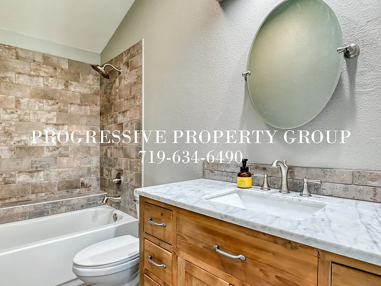 1120 Hill Cir — Photo 20
